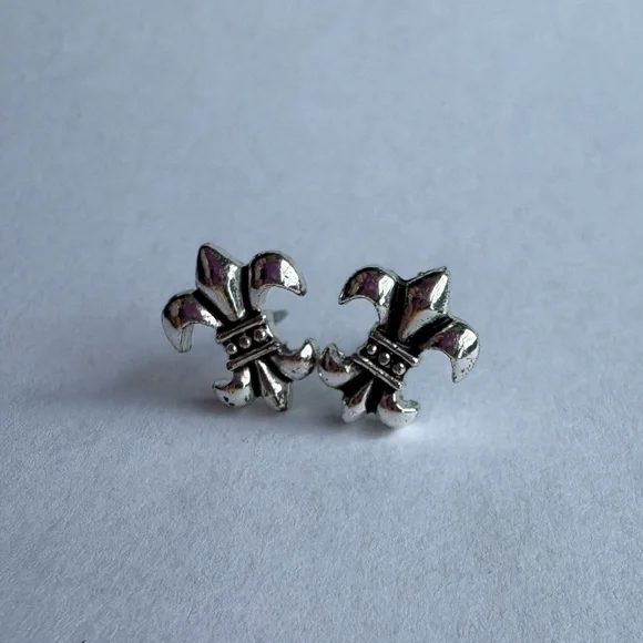 Betsey Johnson Silver Fleur-de-Lis Stud Earrings - Picture 2 of 4